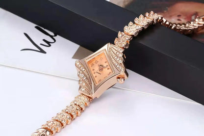 Fashion Casual Quartz Ladies Watch Small Dial Steel Strap Elegant Luxury Watch Rhinestone Calendar Watch